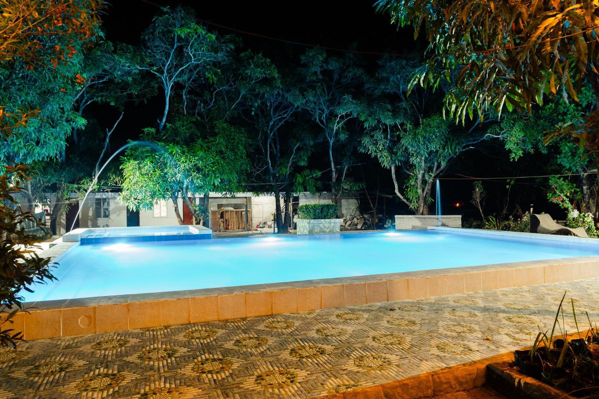 Q Beach Resort Cabangan Exteriör bild